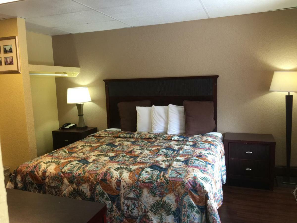 Americas Best Value Inn Stone Mountain Atlanta E Clarkston Exterior photo